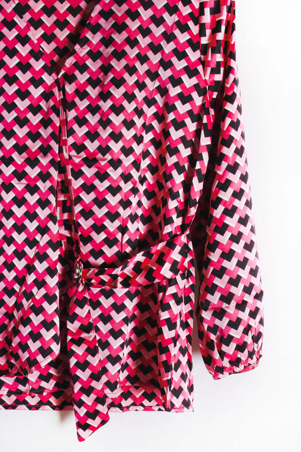 Women's 3/4 Sleeves Grommet Tie Wrap Printed Top
