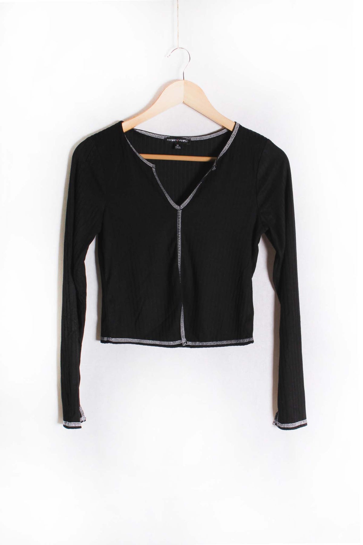 Women's Long Sleeve Trim V Neck Solid Top