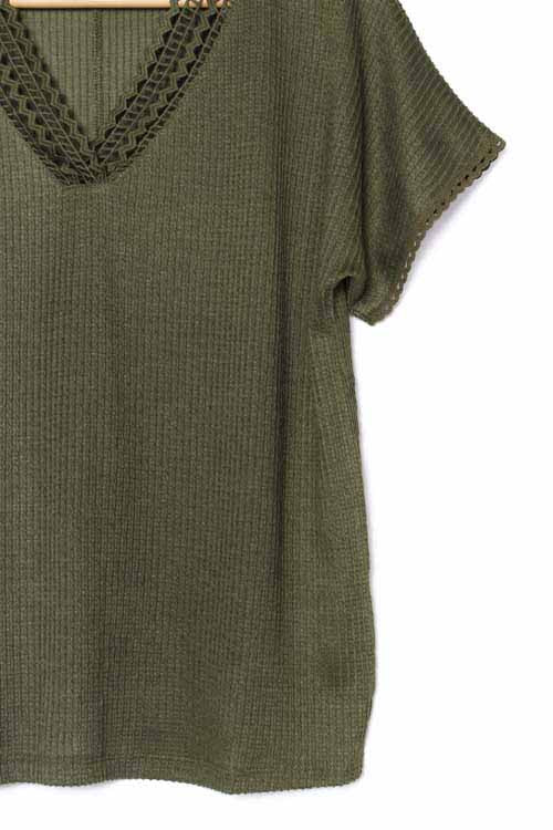 Women's Short Sleeve Lace V-Neck Ribbed Top