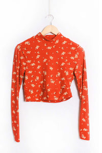 Women's Long Sleeves Mock Neck Printed Crop Top