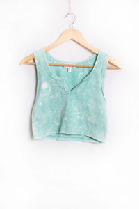 Women's Sleeveless V Neck Tie Dye Cropped Top