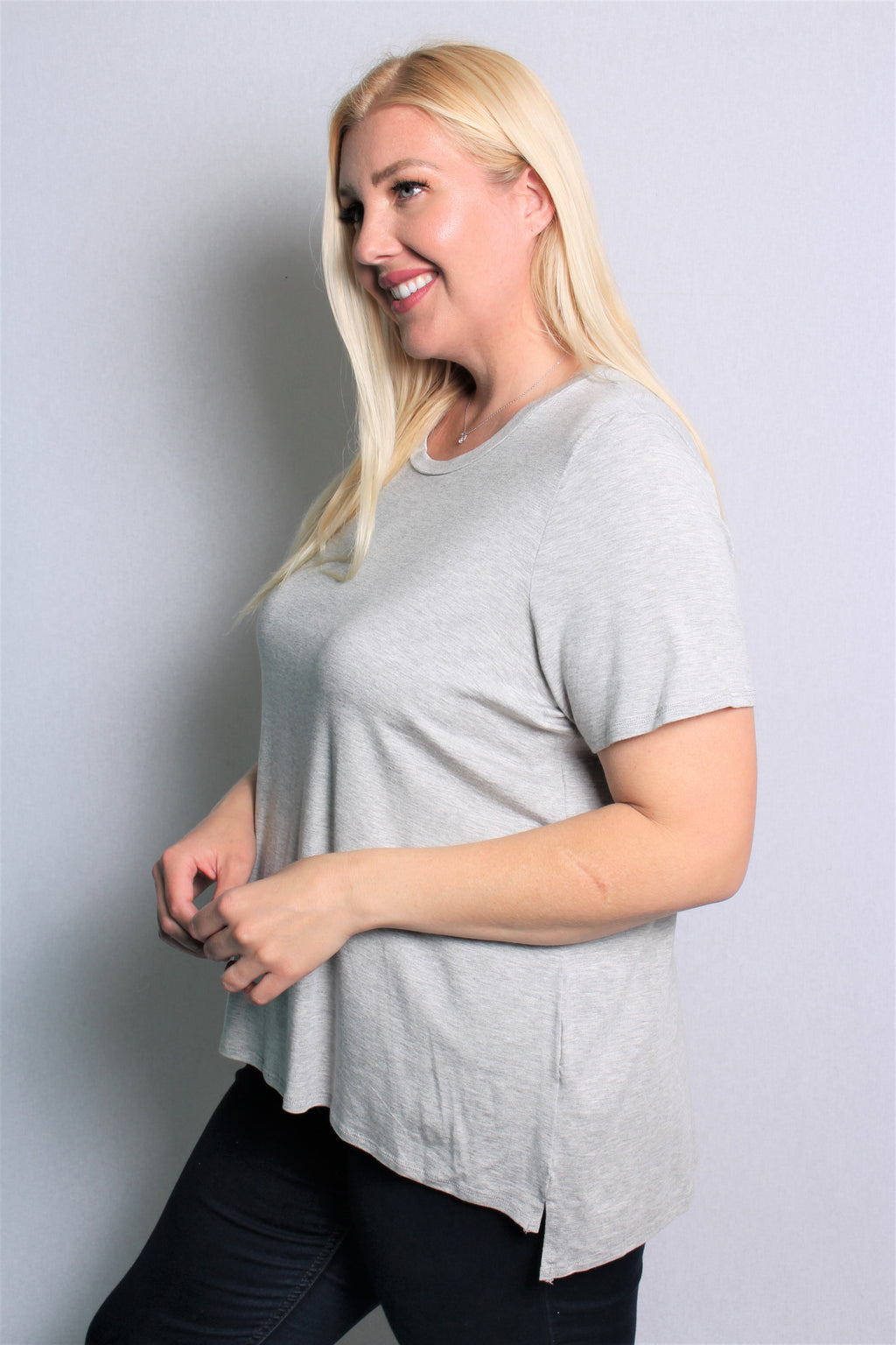 Women's Plus Size Short Sleeve Round Neck Solid Top