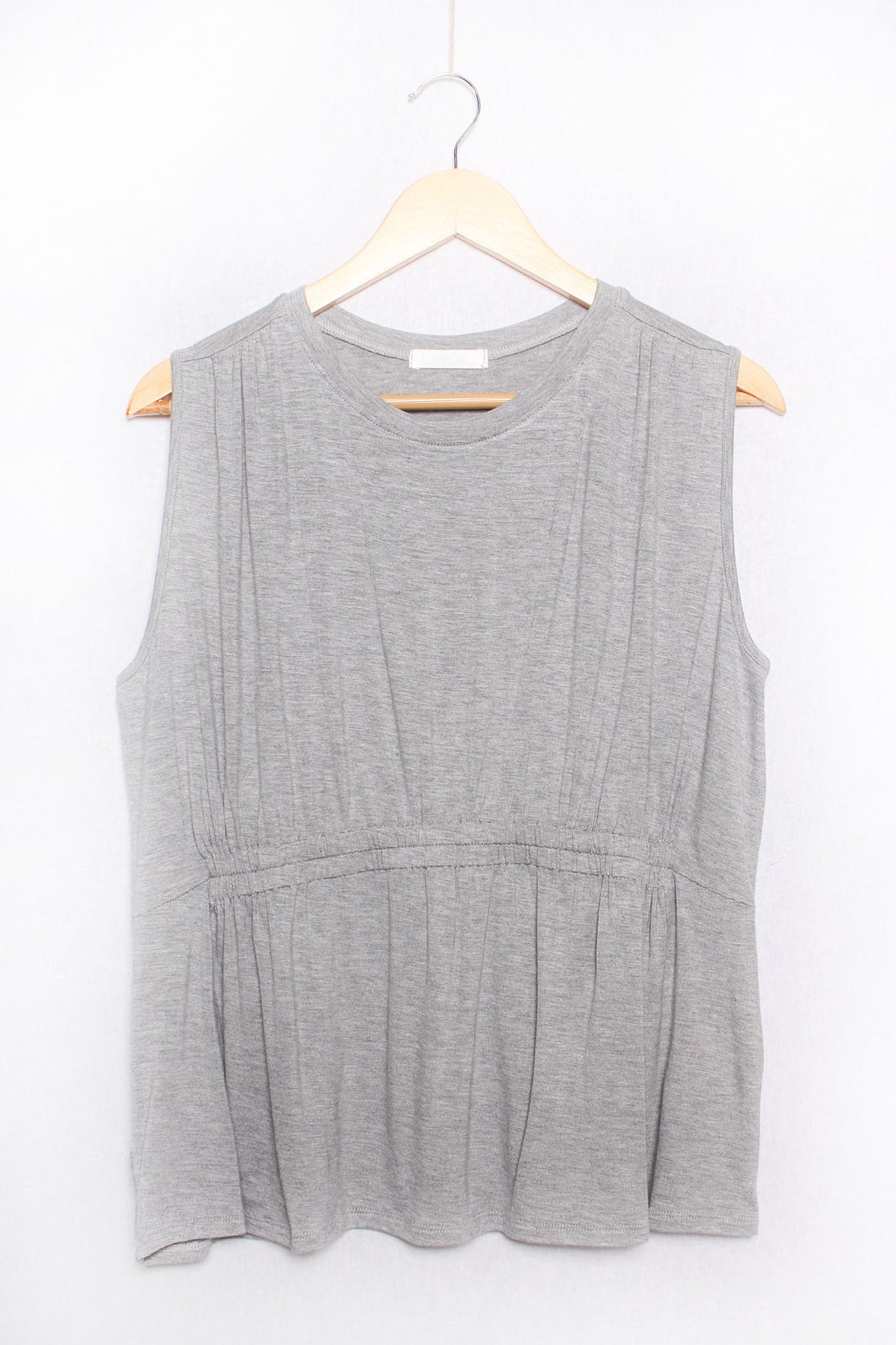 Women's Sleeveless Round Neck Garterized Front Top