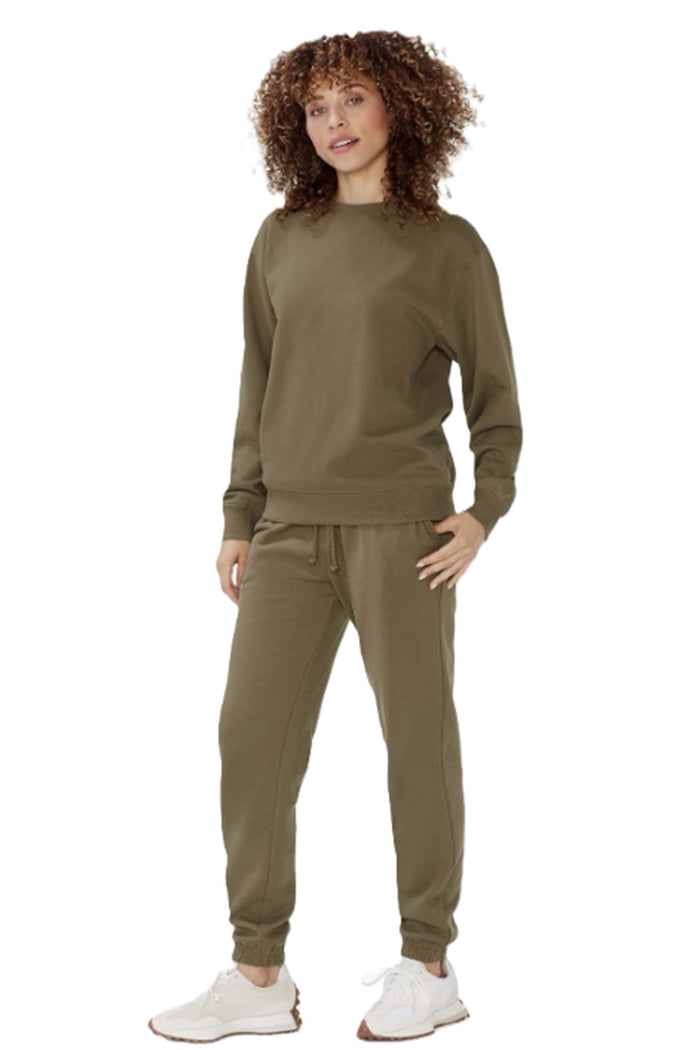 Women's Long Sleeve Crewneck Fleece Pullover Sweatshirt