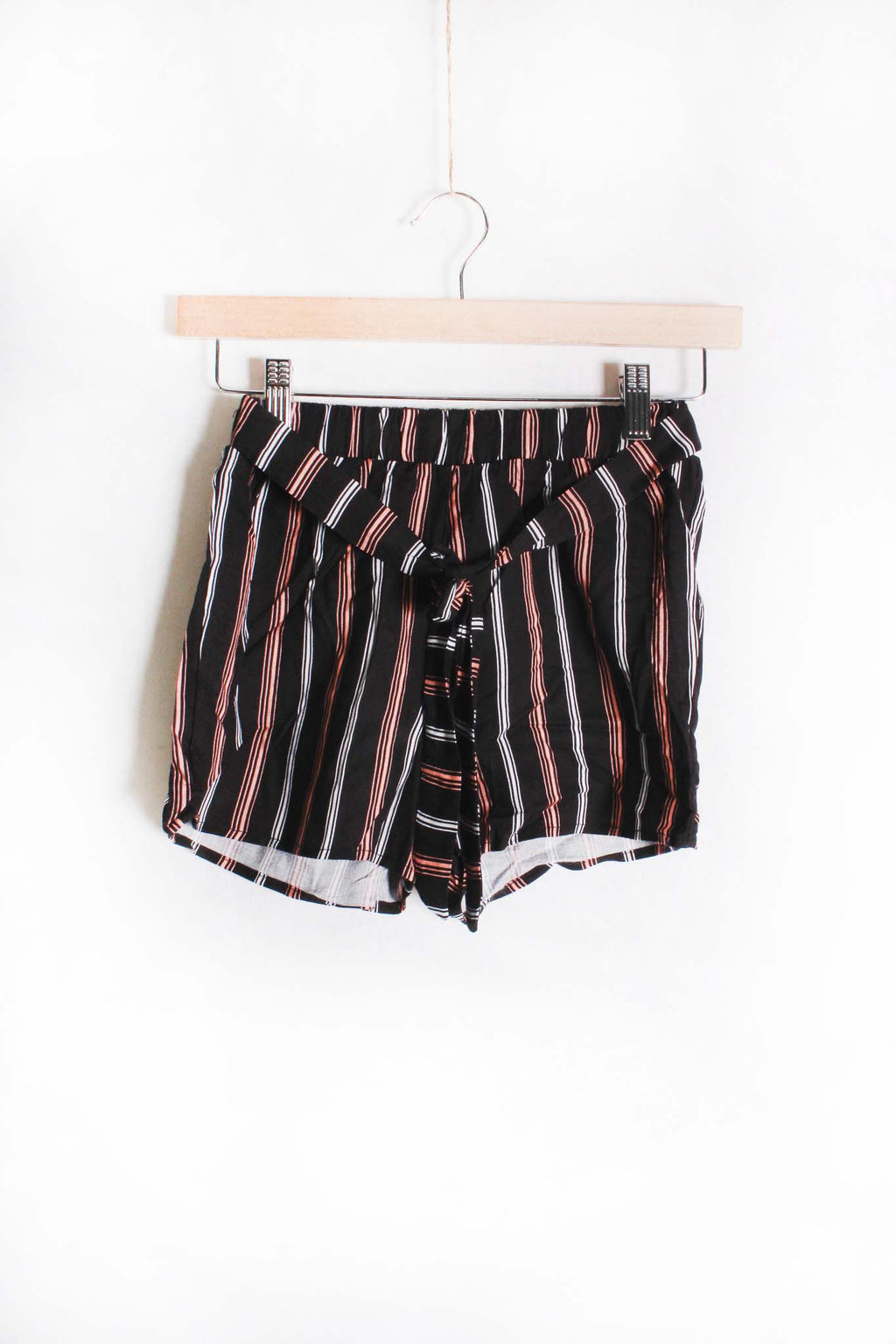 Women's Drawstring Waist Striped Shorts