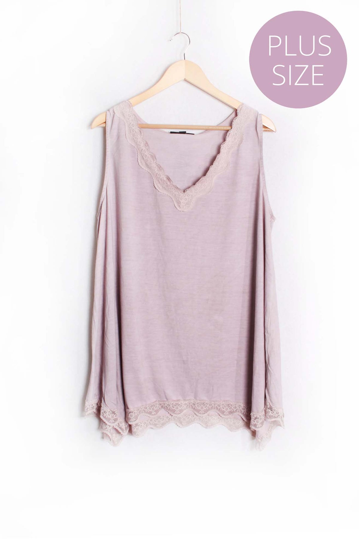 Women's Plus Sleeveless Lace Neck & Hem Detail Top