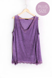 Women's Plus Sleeveless Lace Neck & Hem Detail Top