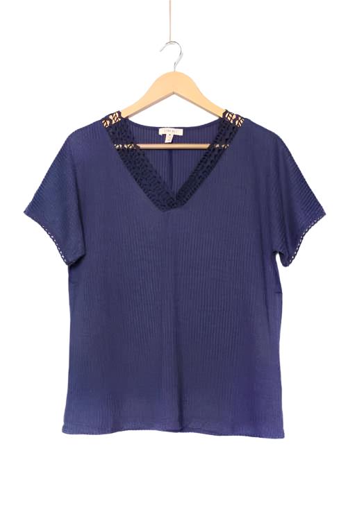 Women's Short Sleeve Lace V-Neck Ribbed Top