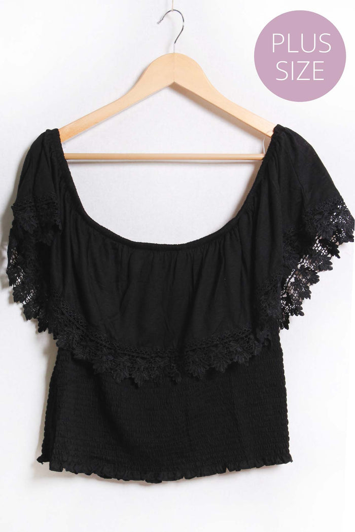 Women's Plus Short Sleeve Lace Embellishment Crop Top