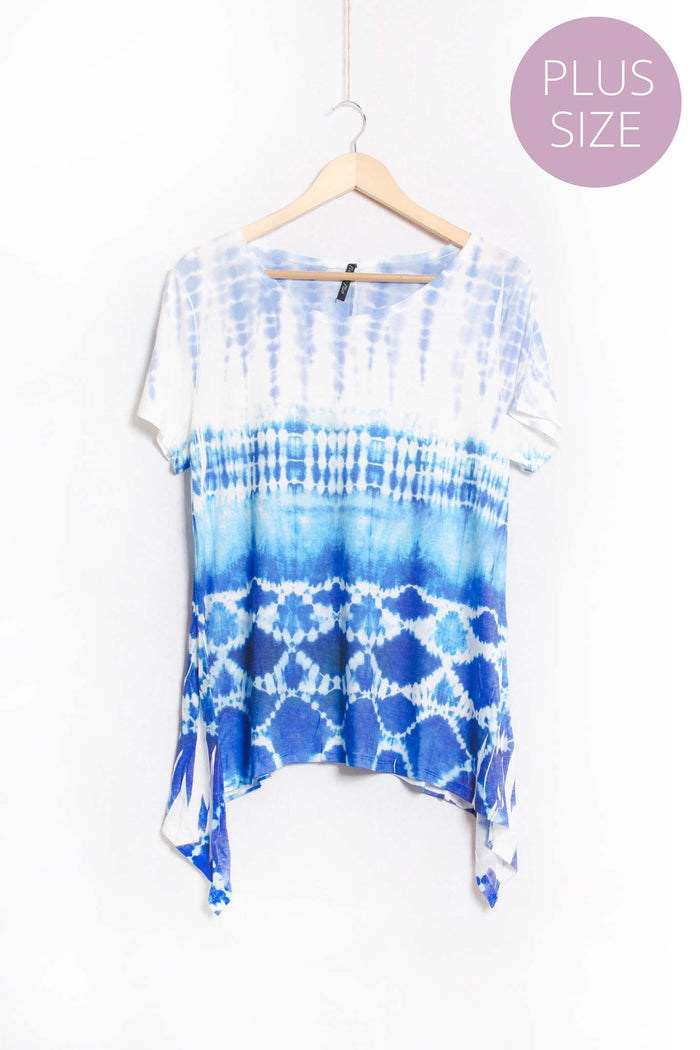 Women's Plus Short Sleeve Scoop Neck Extended Hem Top