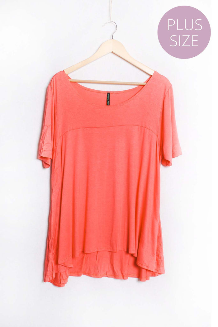 Women's Plus Short Sleeve Boat Neck Ruffle Solid Top