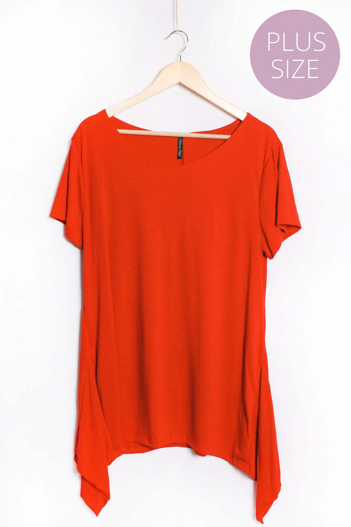 Women's Plus Short Sleeve Boat Neck Sharkbite Hemline Solid Top
