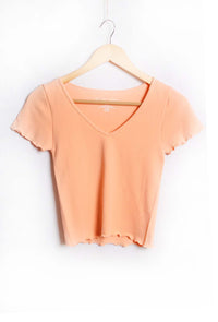 Women's Short Sleeve V Neck Cropped Top