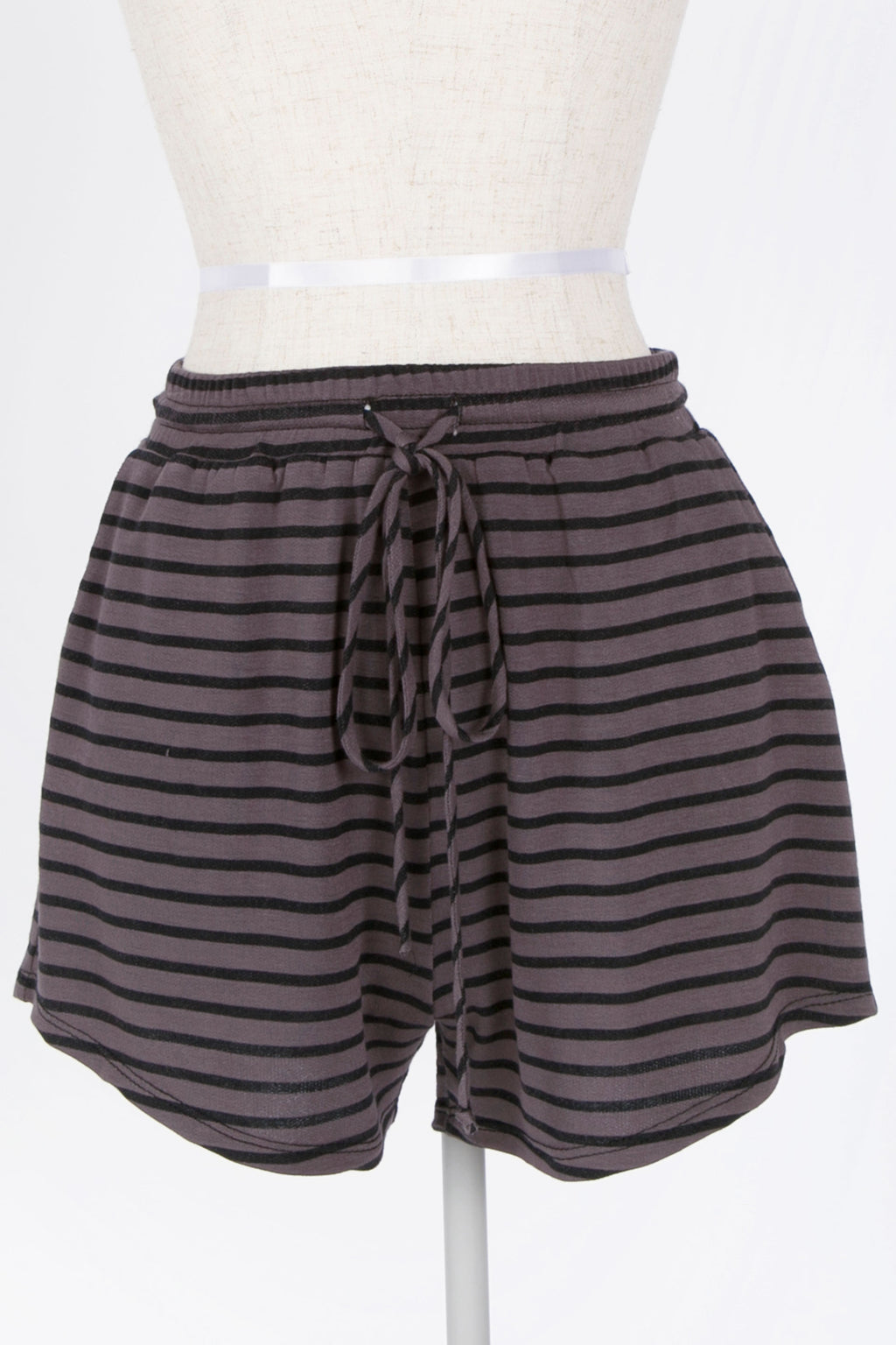 Women's Knit Stripe Elastic Tie Waist Pocket Shorts