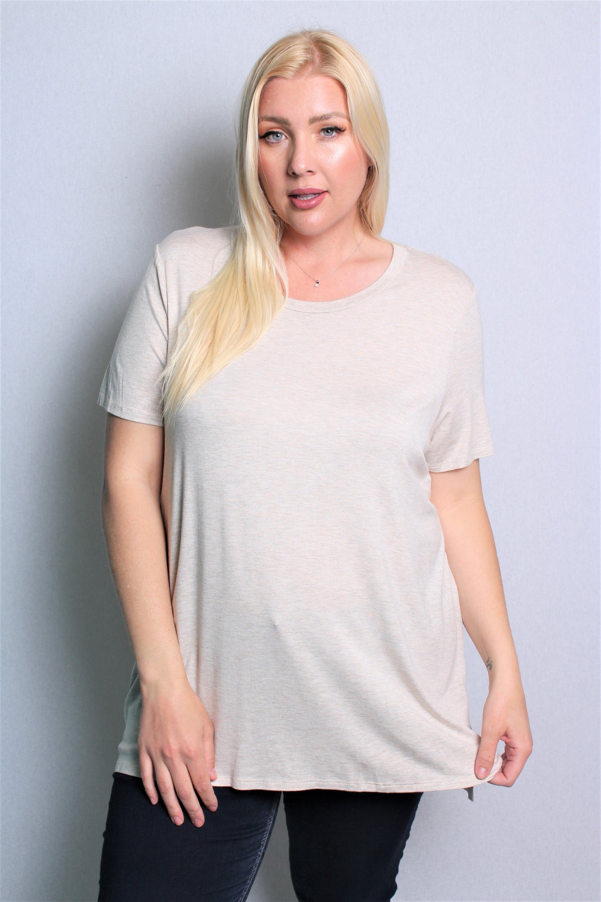 Women's Plus Size Short Sleeve Round Neck Solid Top