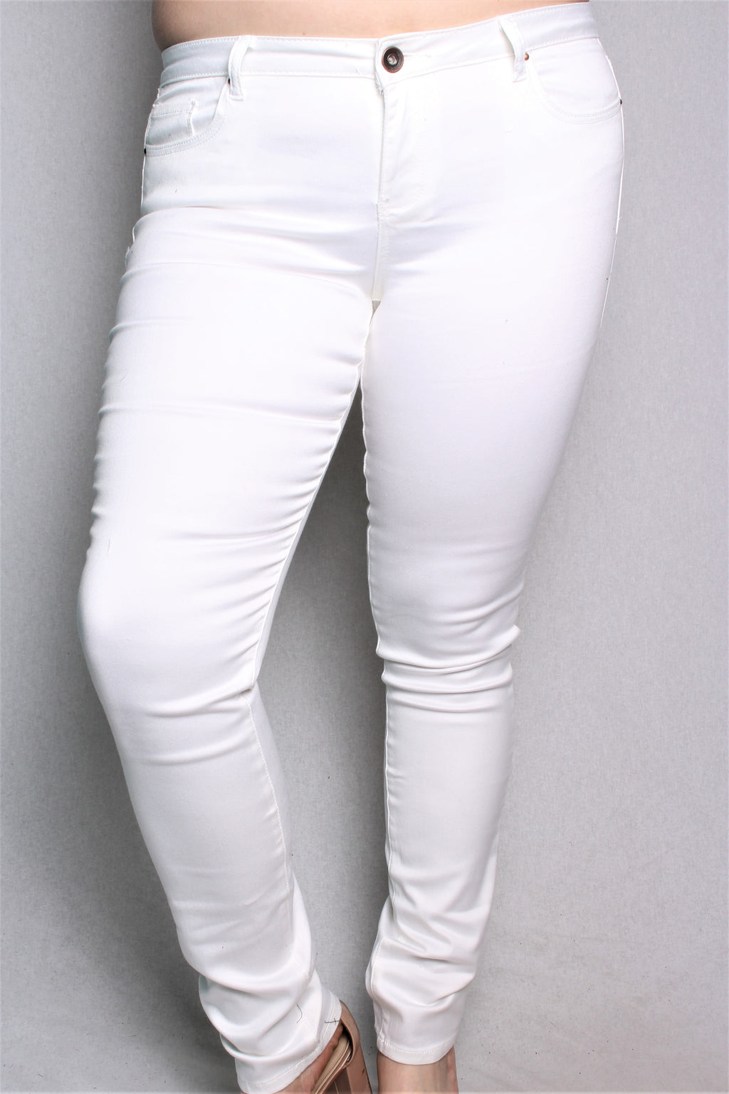 Women's Plus Size White Skinny Jeans (Length 35)