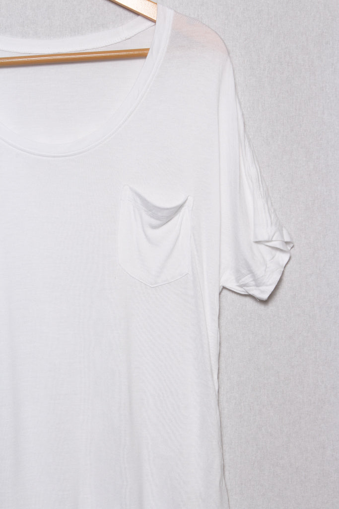 Women's Scoop Neck Short Sleeves Flowy Pocket Tee