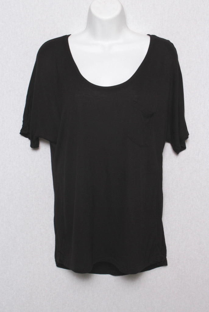 Women's Scoop Neck Short Sleeves Flowy Pocket Tee