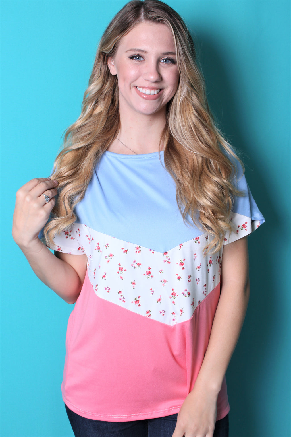 Women's Short Sleeve Color Block Top w/ Floral Detail