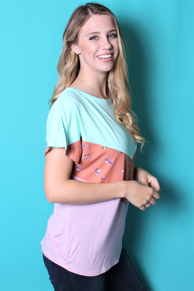 Women's Short Sleeve Color Block Top w/ Floral Detail