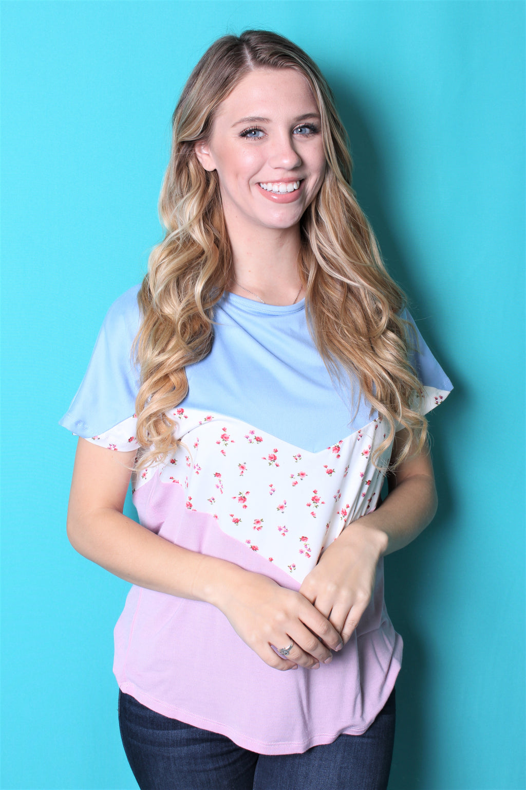 Women's Short Sleeve Color Block Top w/ Floral Detail