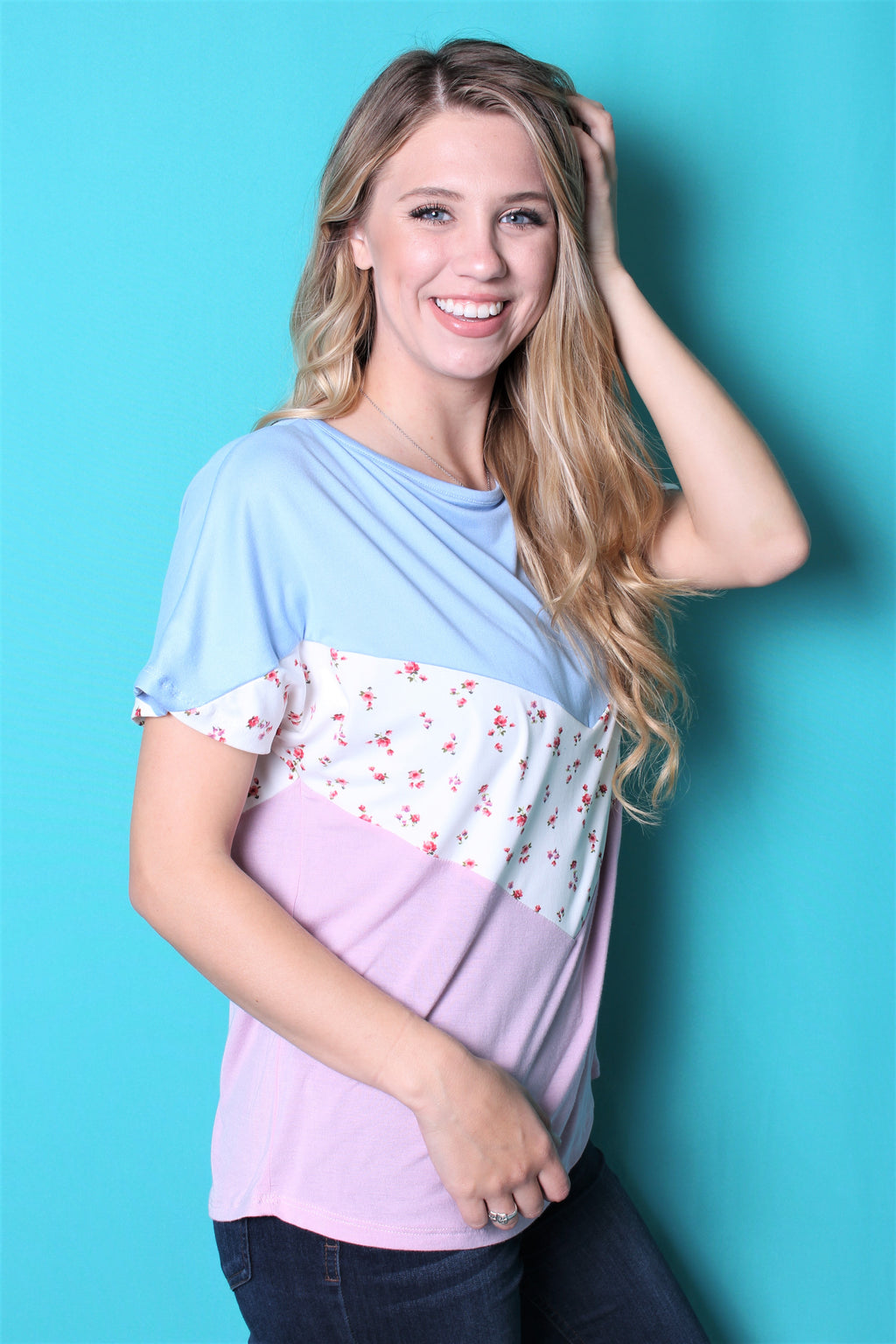 Women's Short Sleeve Color Block Top w/ Floral Detail