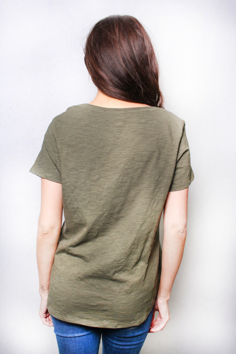 Women's Short Sleeves Round Neck 'Adventure Is Calling' Tee