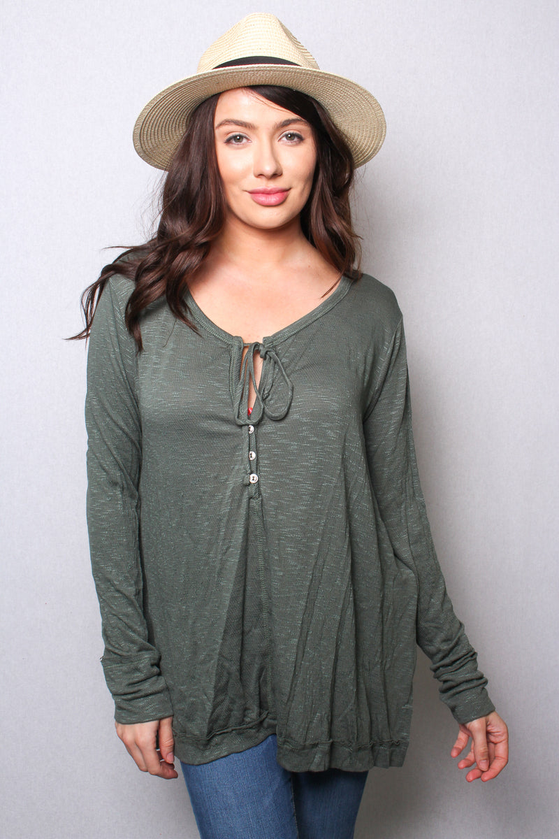 Women's Tie Neck Long Sleeves Button Front Detail Knit Top