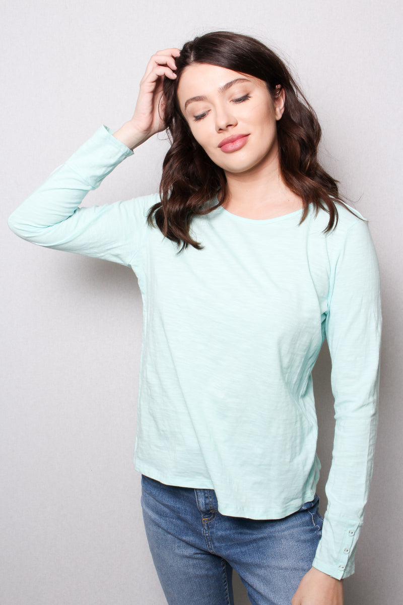 Women's Petite Round Neck Long Sleeves Solid Top