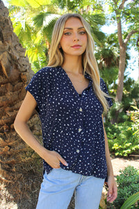 Women's Short Sleeves Button Front Printed Top