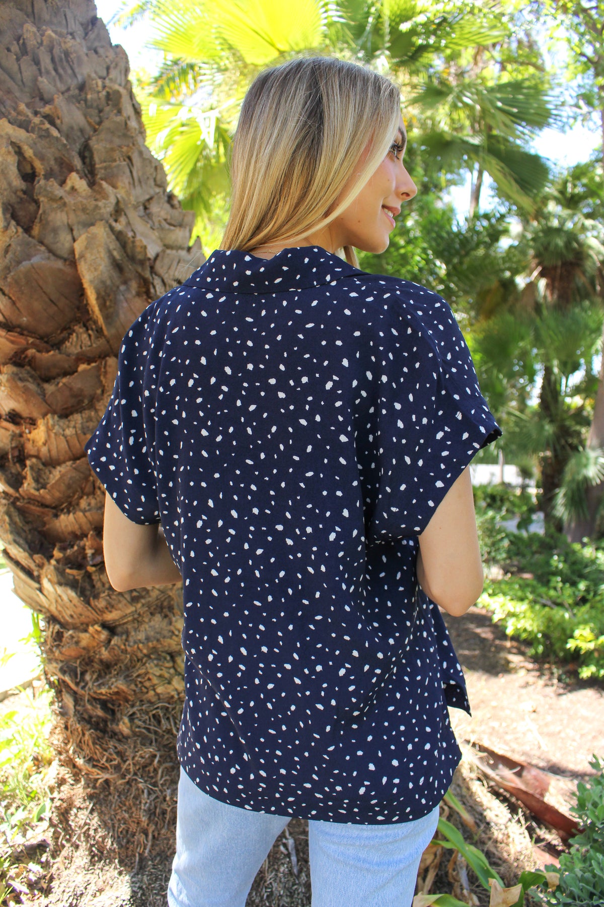 Women's Short Sleeves Button Front Printed Top