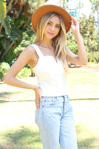 Women's Sleeveless Solid Cropped Top