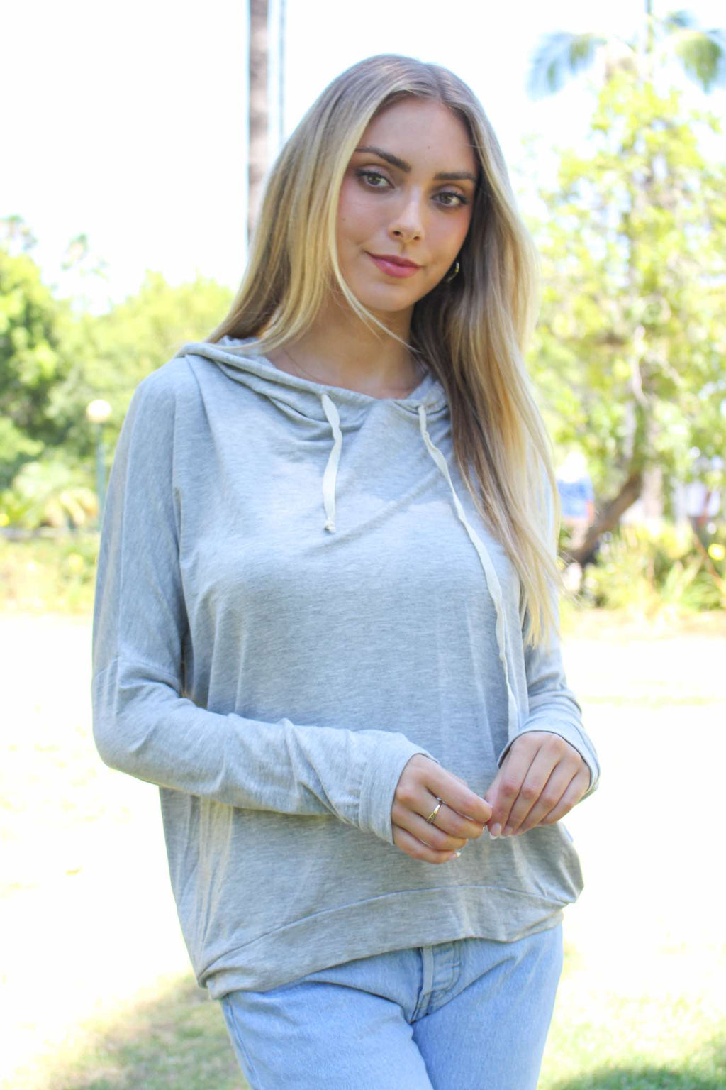 Women's Solid Long Sleeve Lightweight Drawstring Hoodie