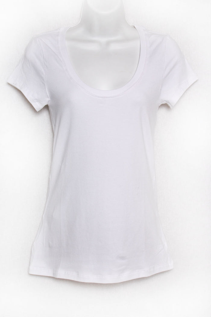 Women's Short Sleeve Scoop Neck Basic Tee