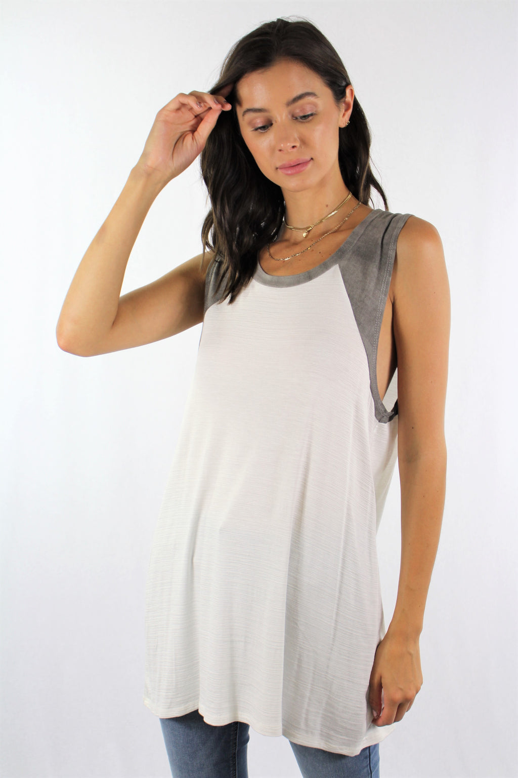 Sleeveless Dual Color Relaxed Fit Top