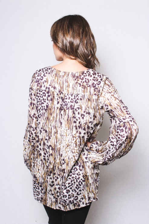 Women's Long Sleeve Laced Up Woven Rayon Challis with Lurex Leopard Printed Top with Lining