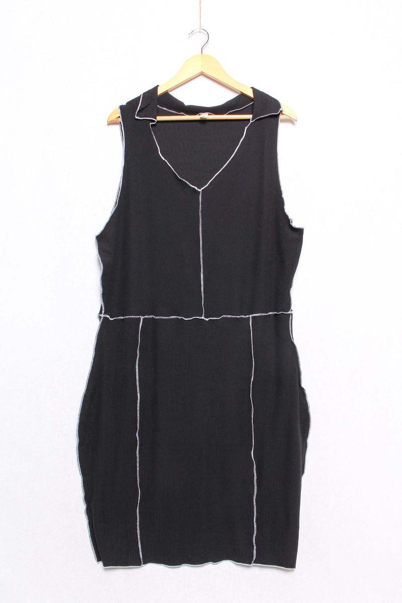 Women's Plus Sleeveless V Neck Plain Dress