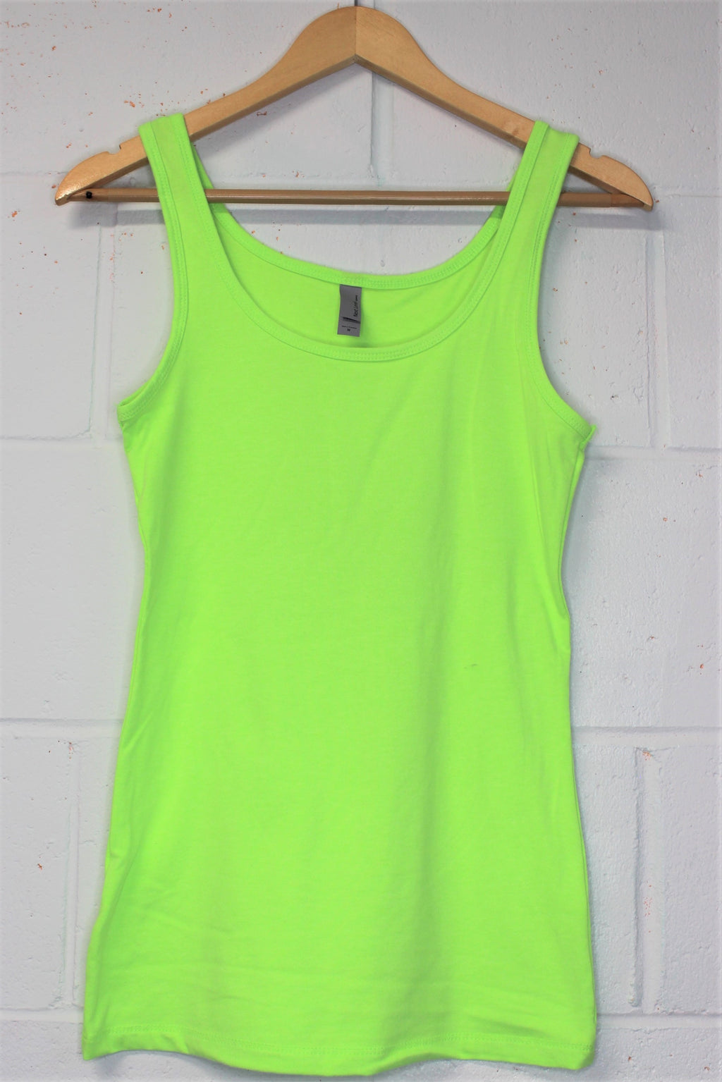 Women's Plus Scoop Neck Fitted Tank Top