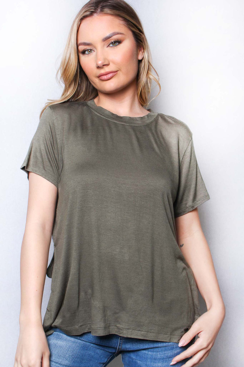 Women's Short Sleeve Round Neck Side Slit Top