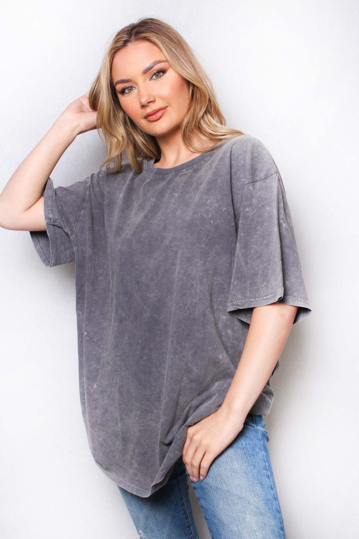 Women's Elbow Sleeve Round Neck Washed Top