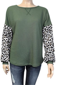 Women's Plus Size Animal Print Bishop Sleeve Loose Fit Top