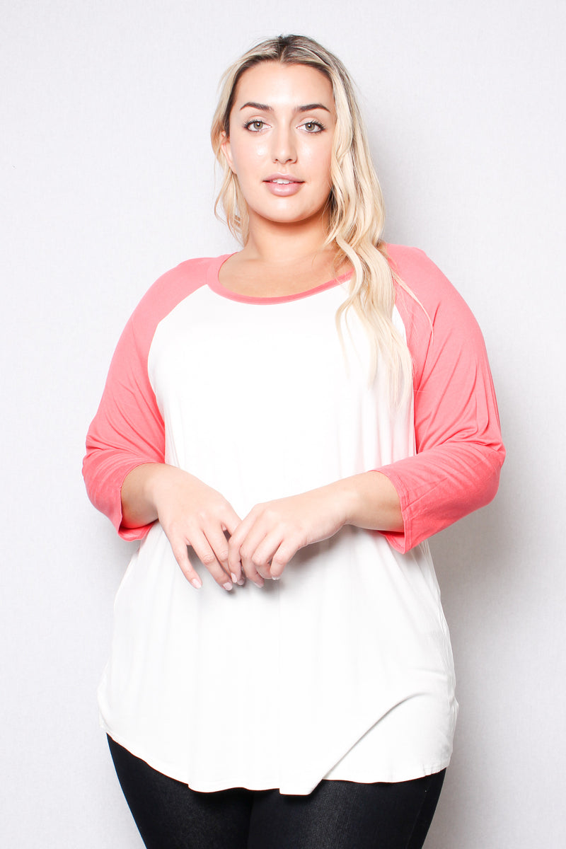 Women's Plus Size 3/4 Sleeve Raglan Round Neck Top