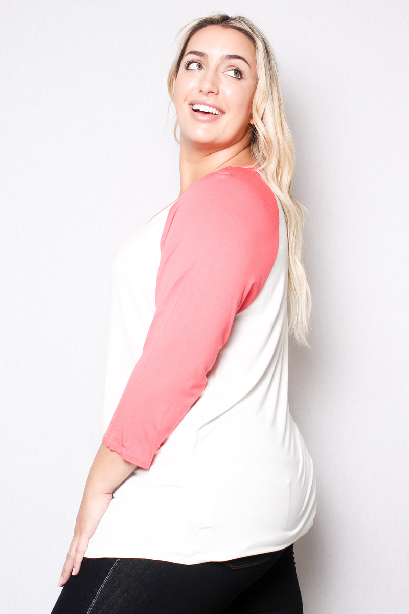 Women's Plus Size 3/4 Sleeve Raglan Round Neck Top