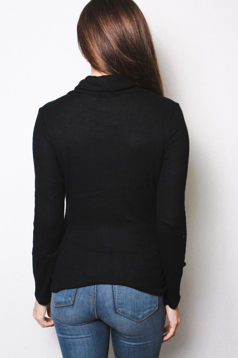 Women's Ribbed Brushed Hacci Cowl Turtleneck Long Sleeve Top