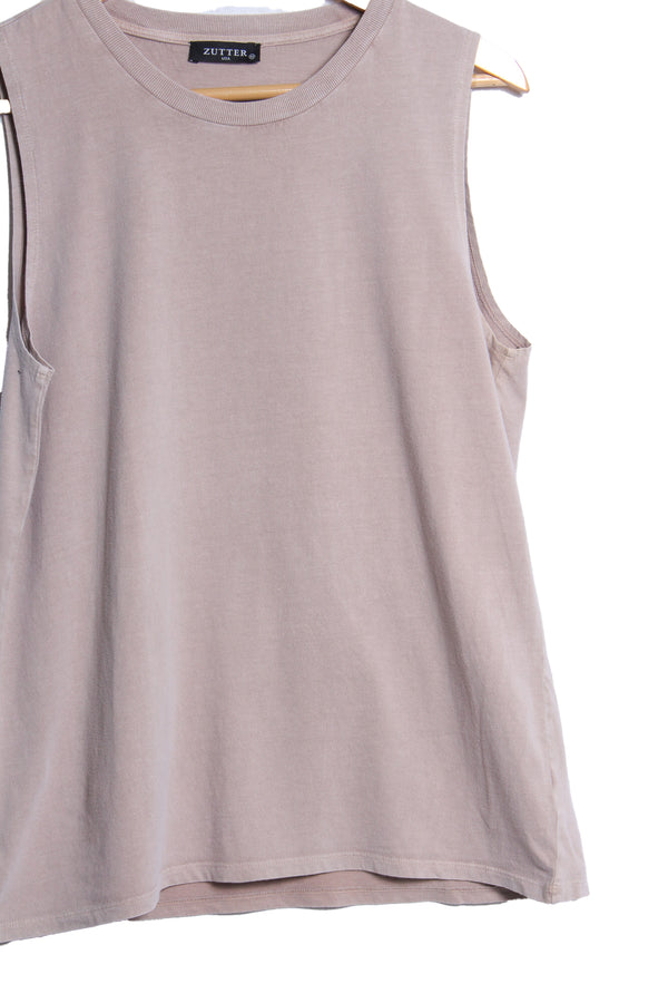 Women's Sleeveless Round Neck Solid Top