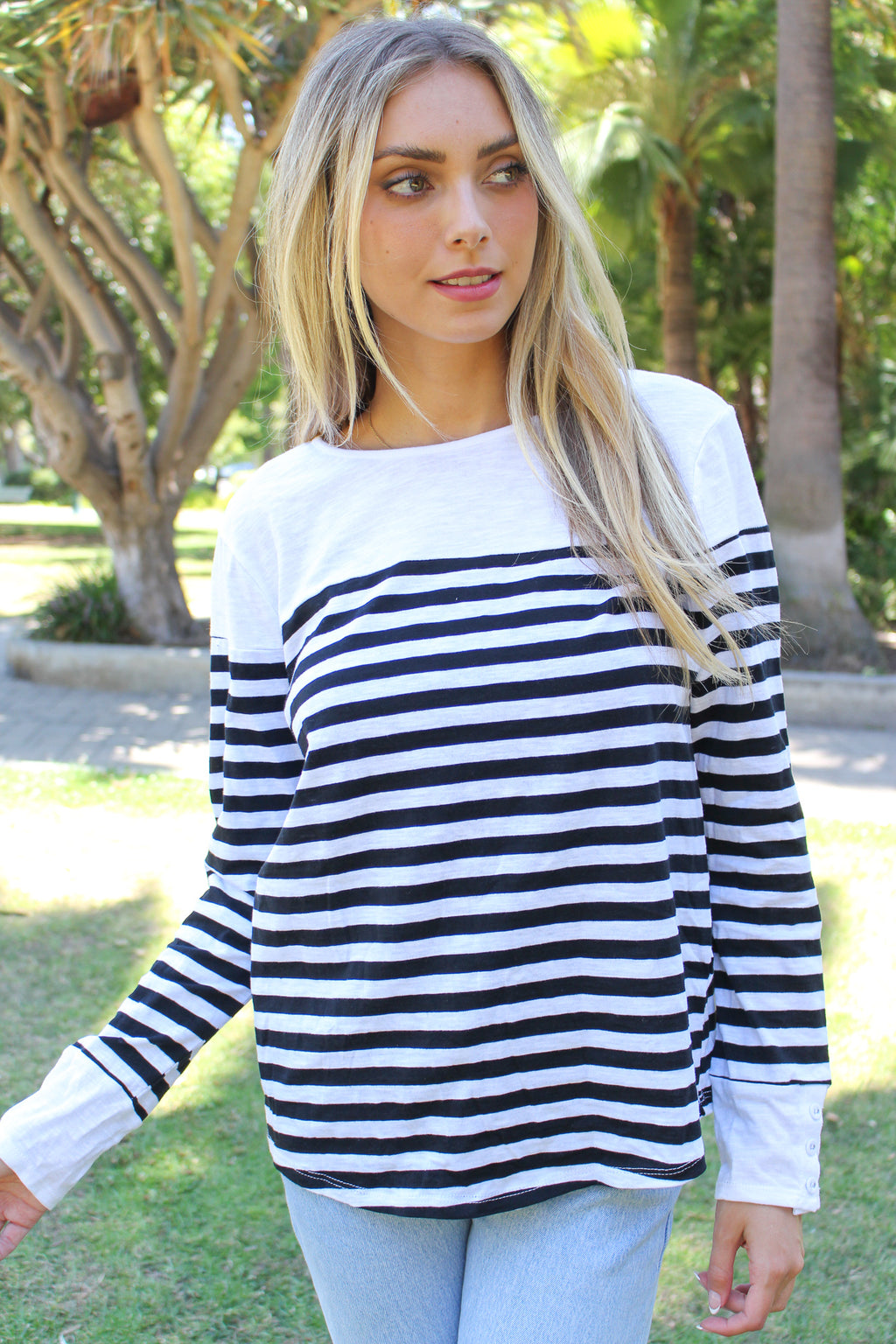 Women's Petite Round Neck Long Sleeves Stripes Top